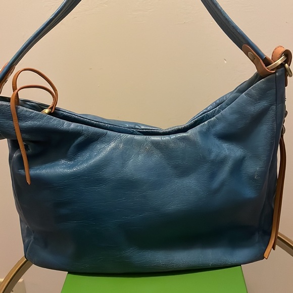 Hobo Slouchy Handbag/Purse - Picture 2 of 8